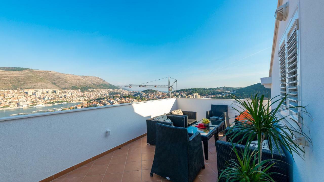 Majestic Lookout - Apartment Rixi Дубровник Екстериор снимка