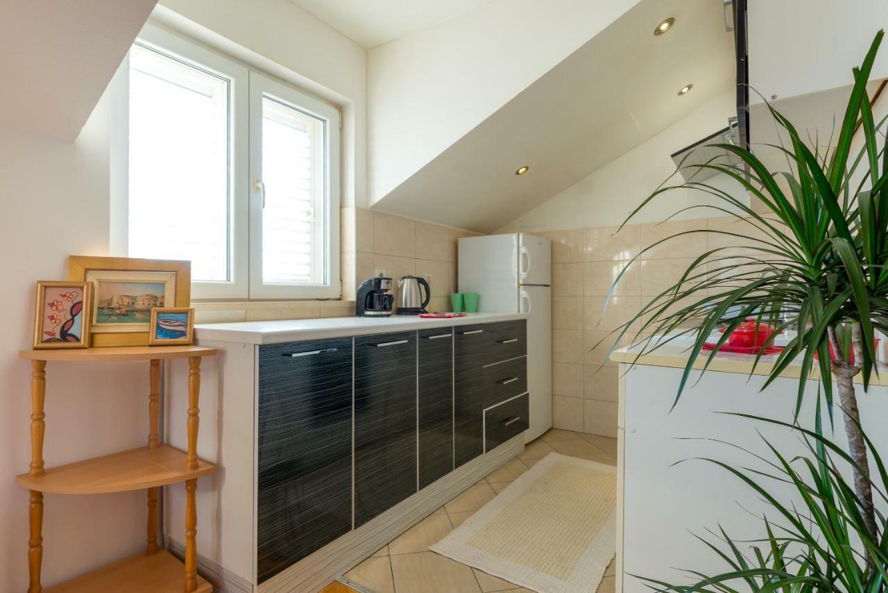 Majestic Lookout - Apartment Rixi Дубровник Екстериор снимка